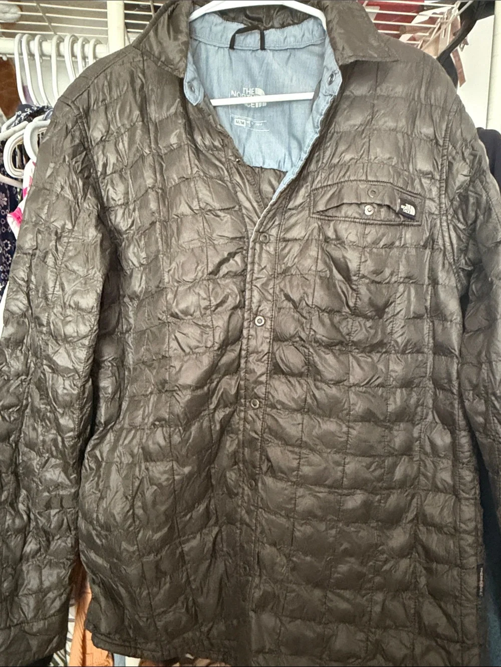The North Face Men's Lightweight Quilted Shirt Jacket in Olive